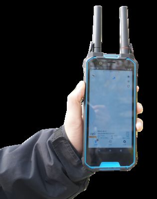 Hệ thống chống máy bay không người lái tần số vô tuyến cầm tay 1.5km Lỗi thấp 700+ loại máy bay không người lái thương mại.